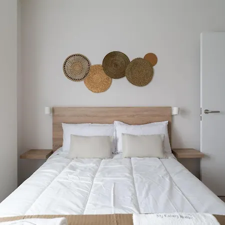 Daire Atrium Building By Mycanaryhomes *