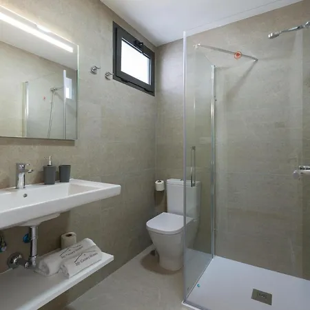 Daire Atrium Building By Mycanaryhomes