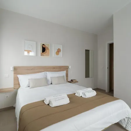 Daire Atrium Building By Mycanaryhomes