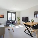 شقة Atrium Building By Mycanaryhomes