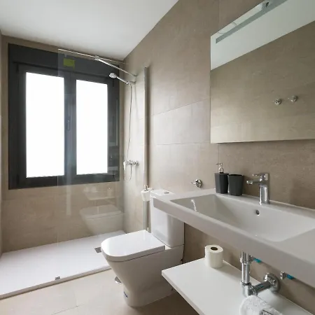 公寓 Atrium Building By Mycanaryhomes