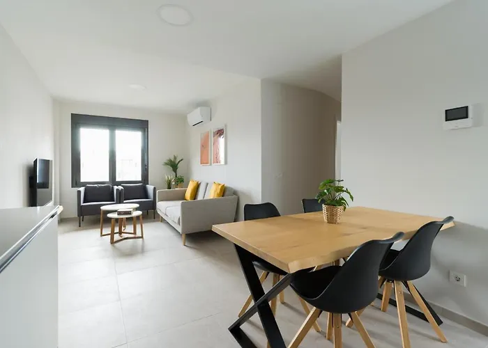 Atrium Building By Mycanaryhomes * 大加那利岛拉斯帕尔马斯