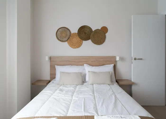 公寓 Atrium Building By Mycanaryhomes *