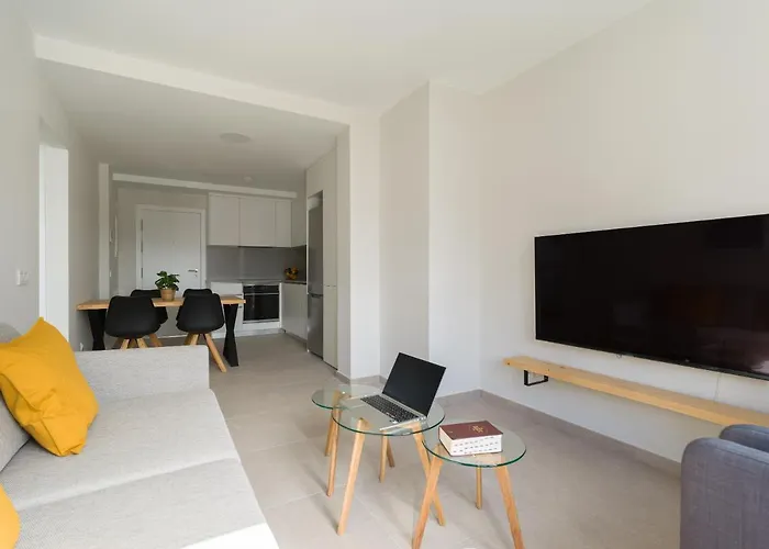 شقة Atrium Building By Mycanaryhomes *