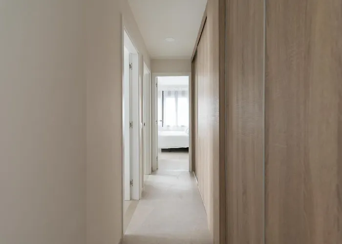 公寓 Atrium Building By Mycanaryhomes *