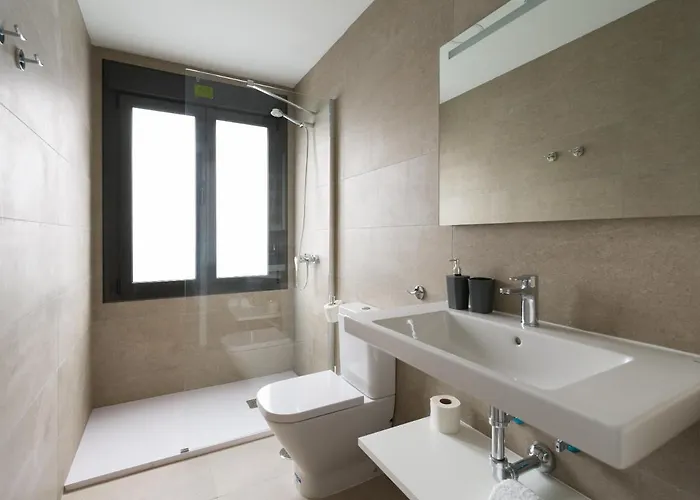 公寓 Atrium Building By Mycanaryhomes